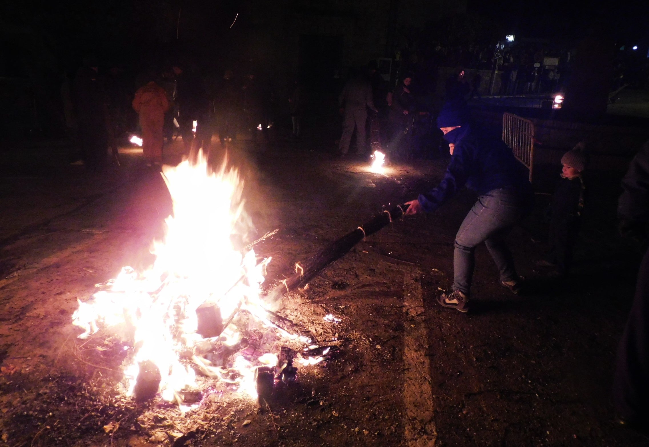 Así se vivió la fiesta de Los Escobazos en Jarandilla de la Vera