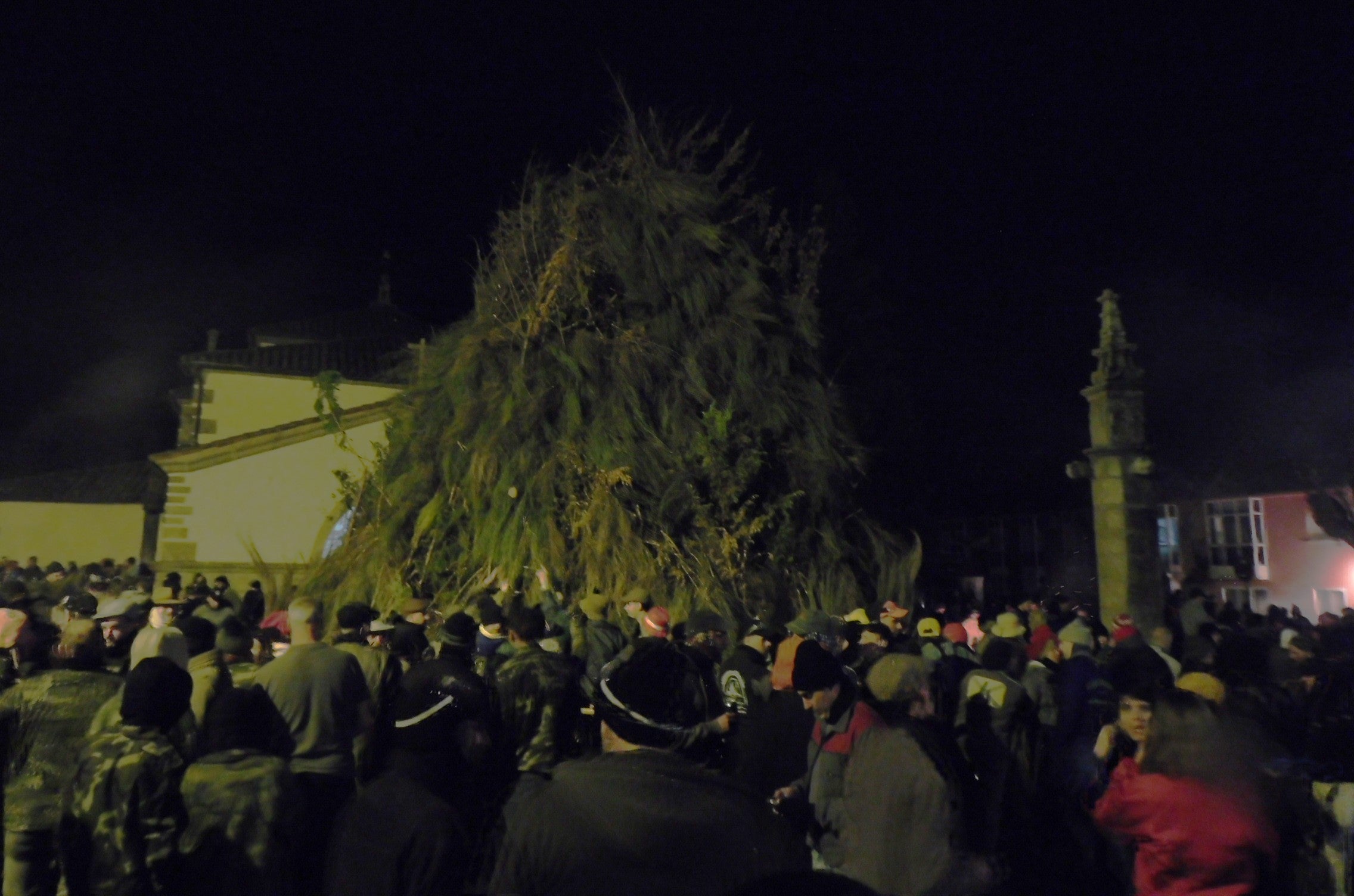 Así se vivió la fiesta de Los Escobazos en Jarandilla de la Vera