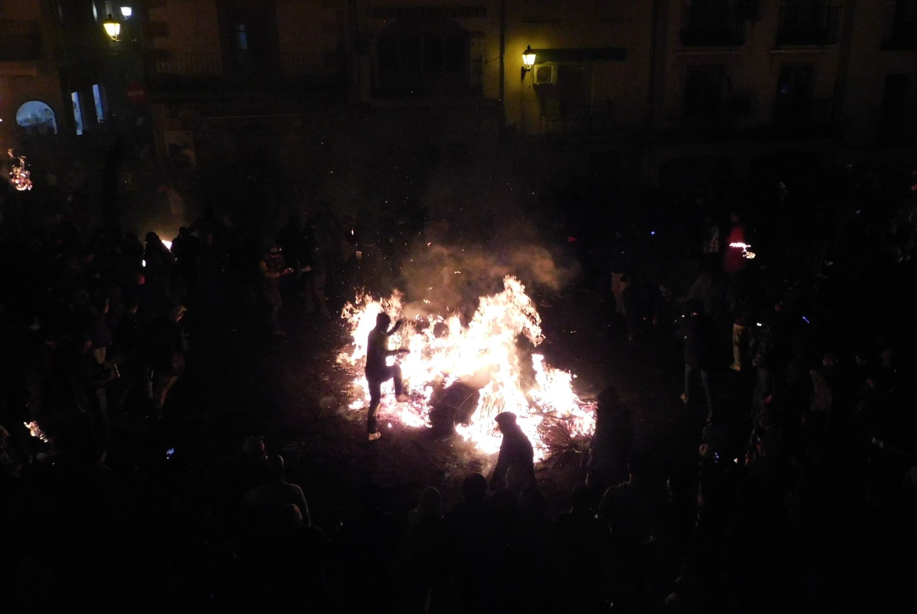 Así se vivió la fiesta de Los Escobazos en Jarandilla de la Vera
