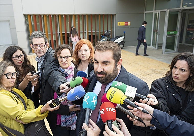 El tercer menor condenado por el asesinato no recurrirá para paliar el dolor de la familia de Belén Cortés