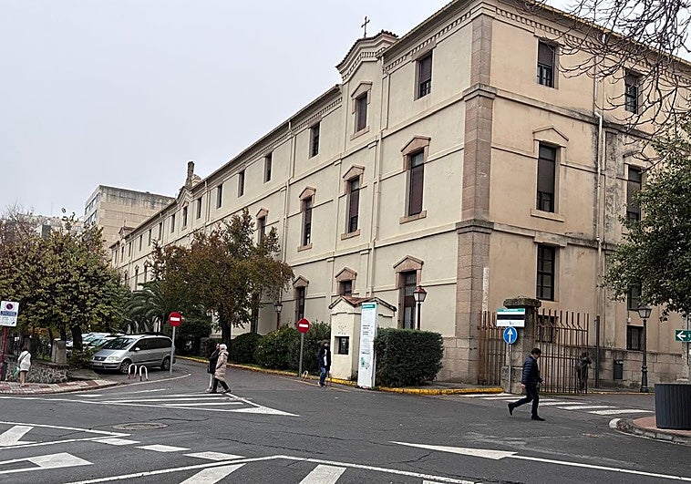 Un estudio sevillano redactará el proyecto de reforma del antiguo Hospital Provincial de Cáceres