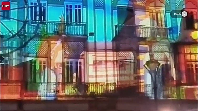 El Palacio de la China resplandece con el videomapping navideño de Mérida