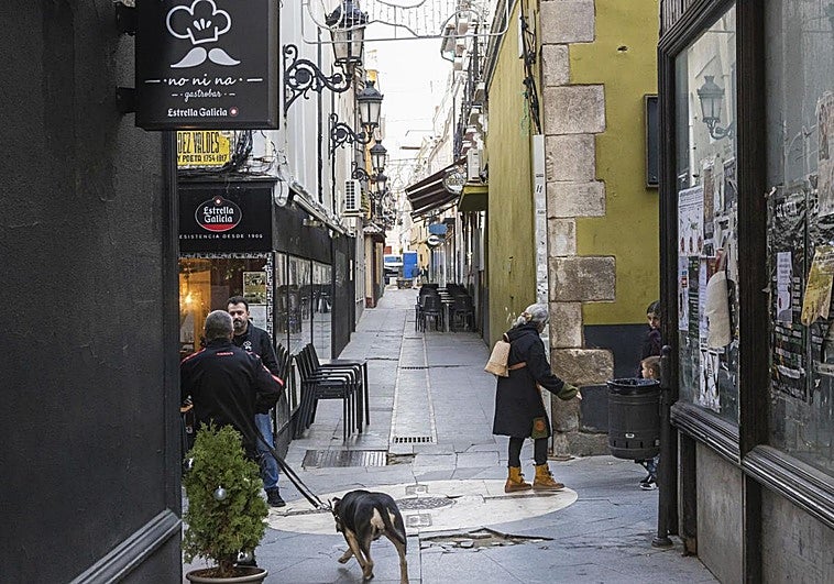 Badajoz cambiará el enlosado de granito de tres calles del Casco Antiguo