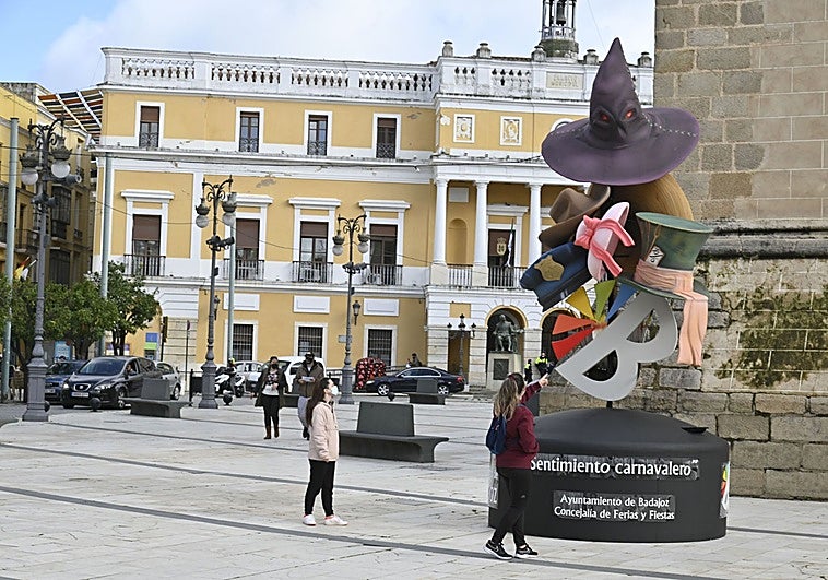 Amigos de Badajoz impulsa un monumento al Carnaval por suscripción popular