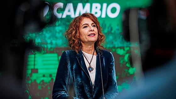 Montero: «El rival del PSOE en Extremadura ha sido la abstención»