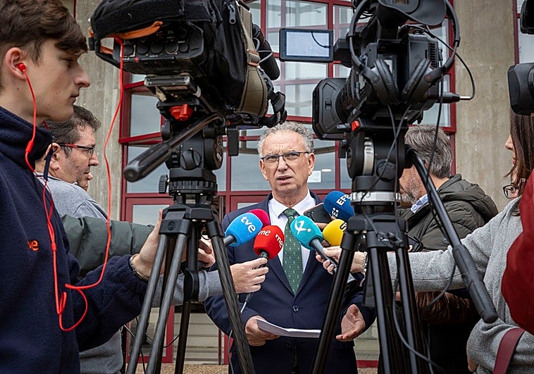 La gestora del PSOE integra distintas tendencias para impulsar el relevo de Gallardo