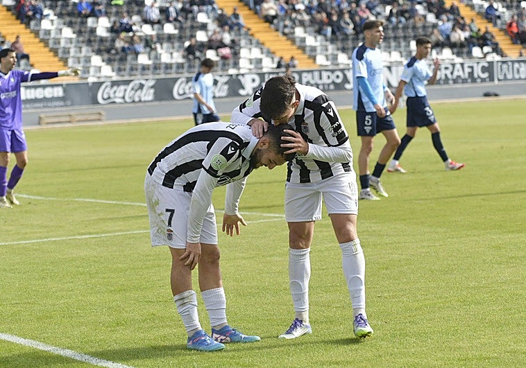 El Badajoz regresa de vacaciones con el objetivo de hacer borrón y cuenta nueva