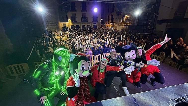 La plaza de San Martín celebra la Nochevieja antes de tiempo