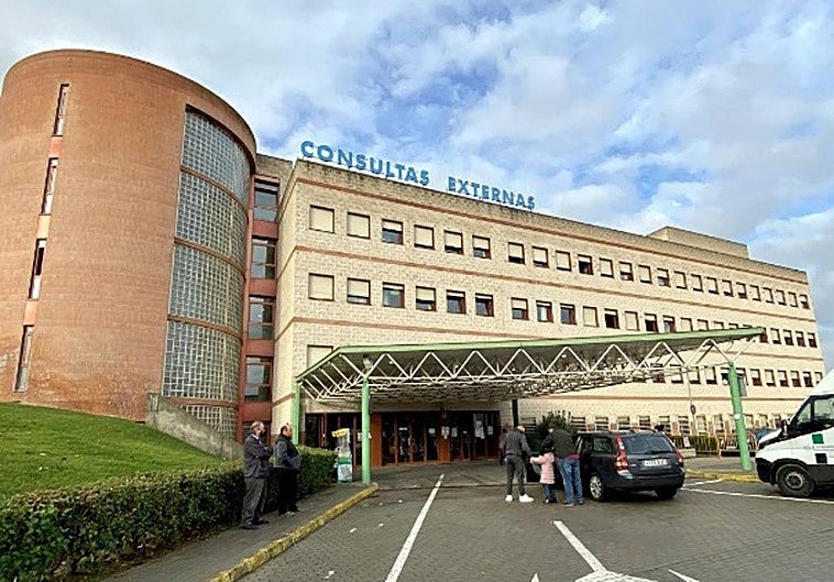 Herido grave un hombre de 59 años tras un accidente en una finca cerca de Alange