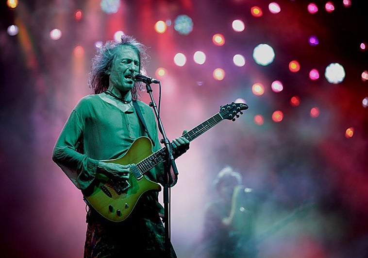 La música de Robe Iniesta arranca y termina el especial de TVE sobre 2025