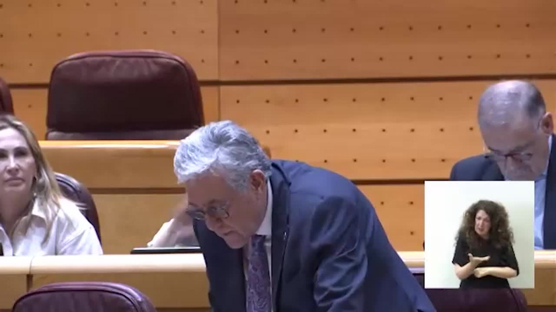 García defiende su gestión en el acceso a tratamientos innovadores: "Hemos reducido esa lista"