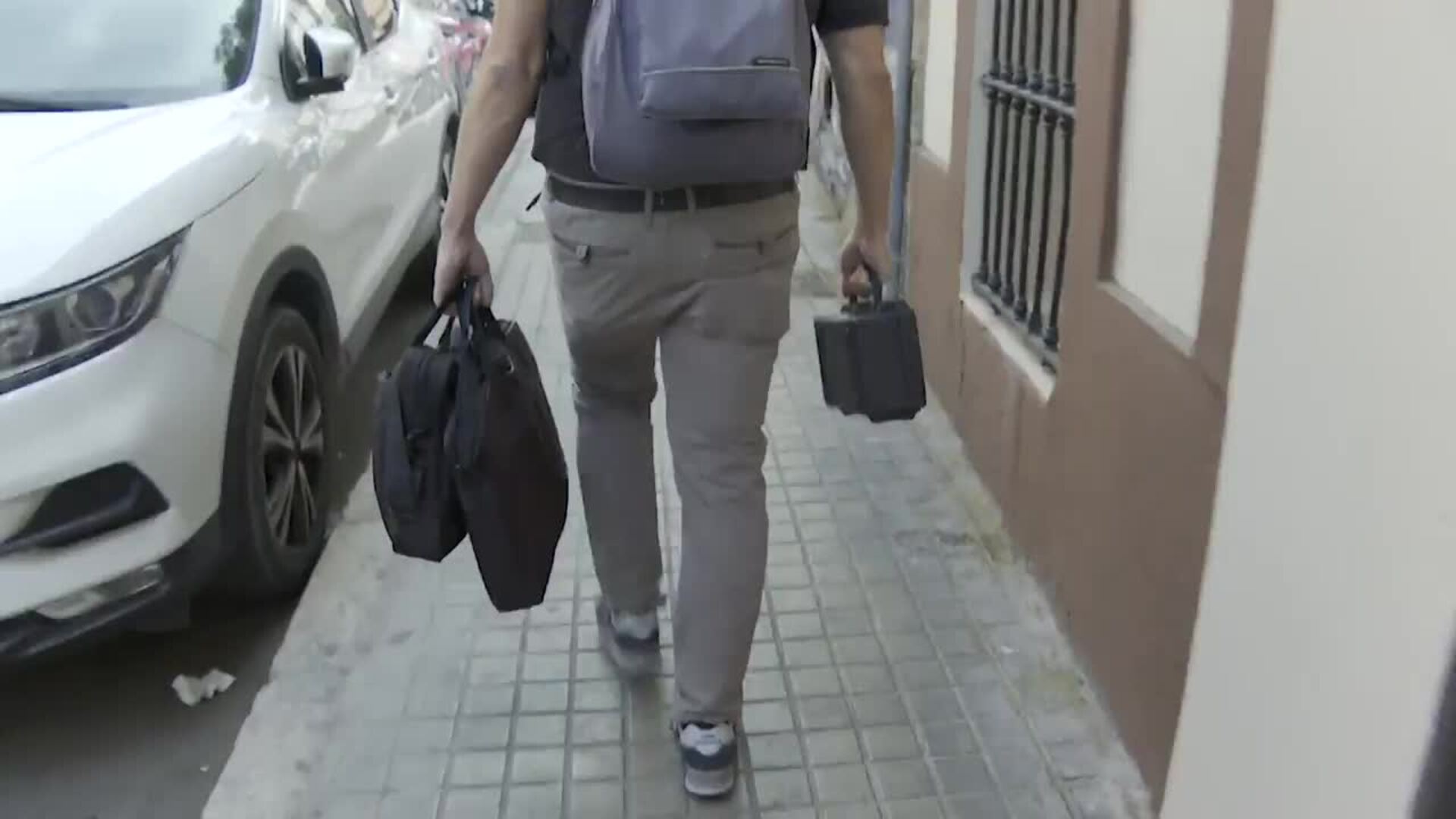 La UCO acaba el registro en la casa de Ábalos tras casi 10 horas de investigación