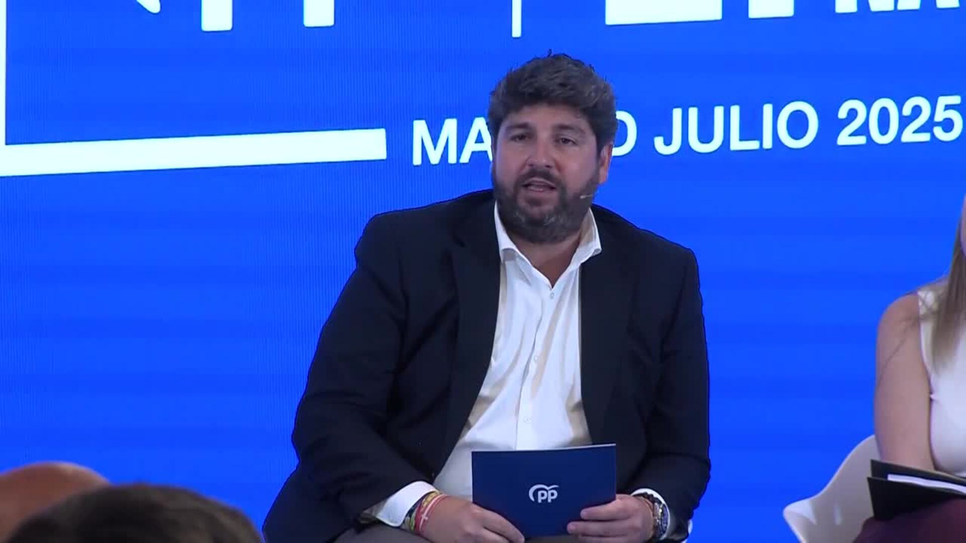 López Miras: "Ni Koldo, ni Ábalos, ni Cerdán, ni Sánchez pasarían los estatutos del PP"