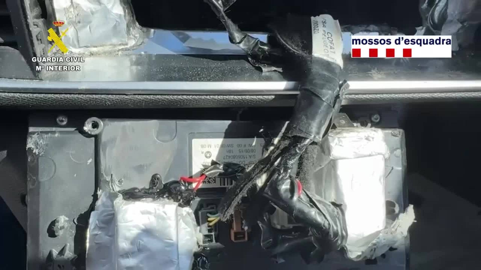 Desarticuladas dos bandas por traficar con cocaína e introducir móviles en cárcel de Tarragona