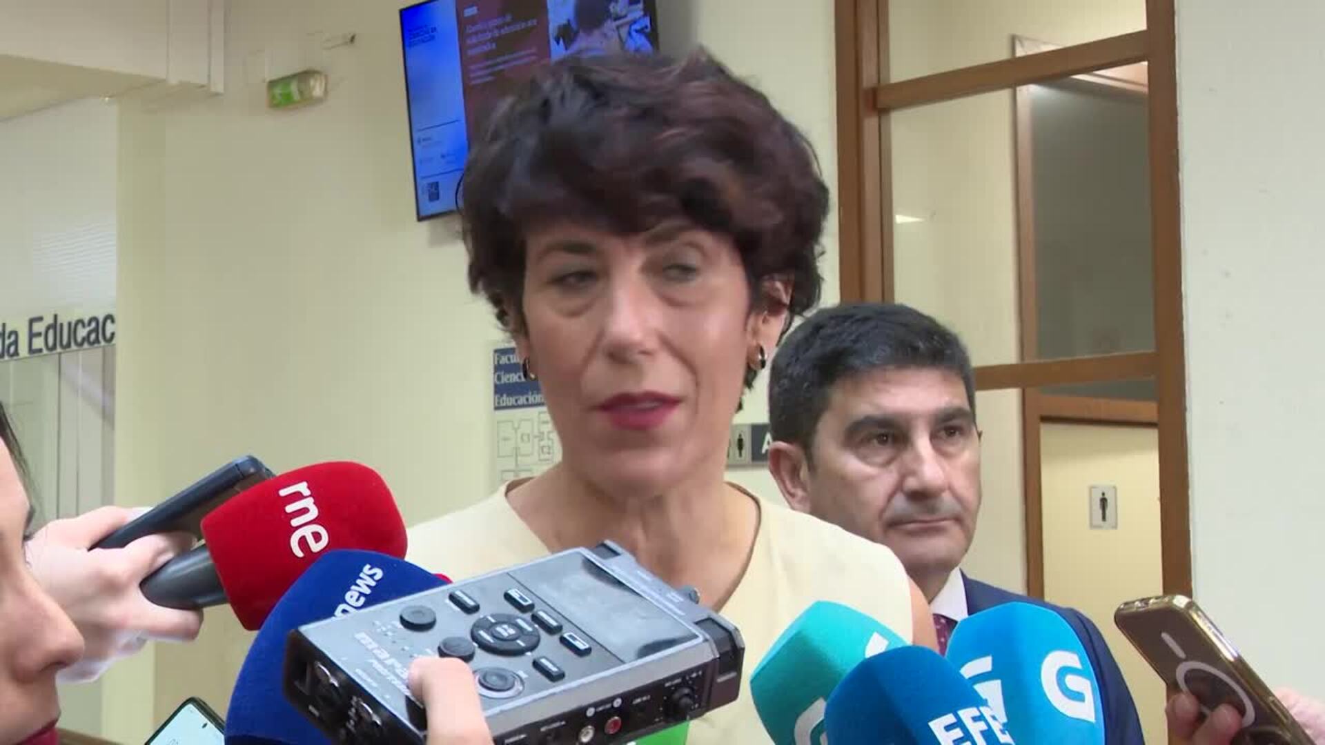 Elma Saiz asegura que es "evidente" que Vox "está marcando a política migratoria del PP"
