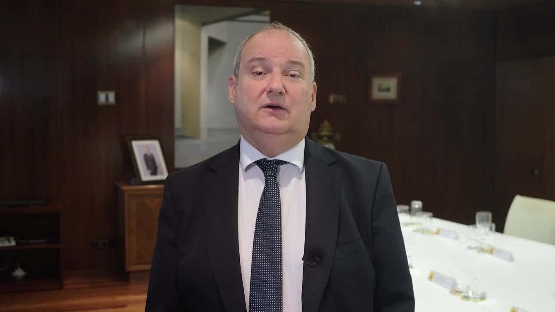 Hereu presenta el nuevo Plan Profarma 2025-2026 para fomentar mayores inversores