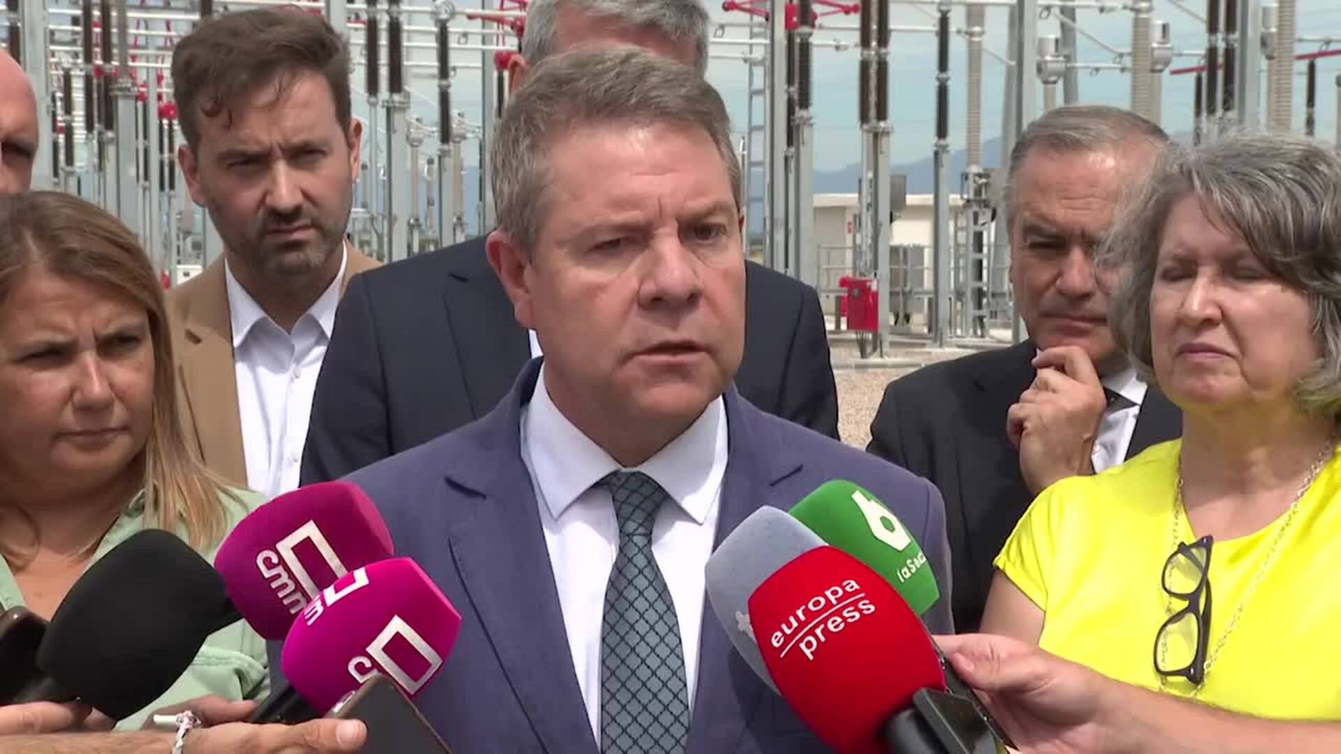 Page admite que comparte "muchas cosas" con el Gobierno central