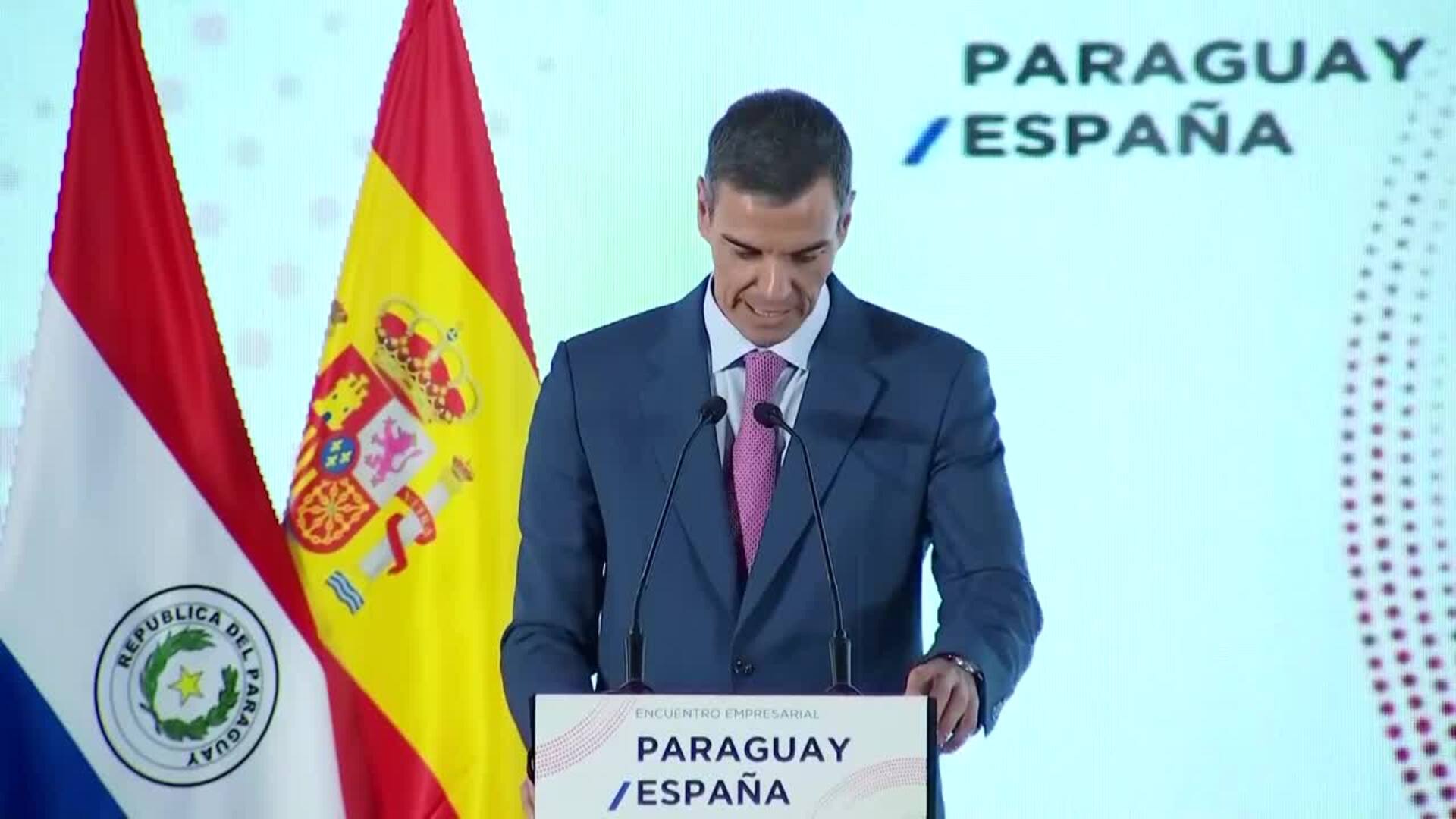 Sánchez insiste en fondo europeo para ayudar a empresas afectadas por guerra comercial de Trump