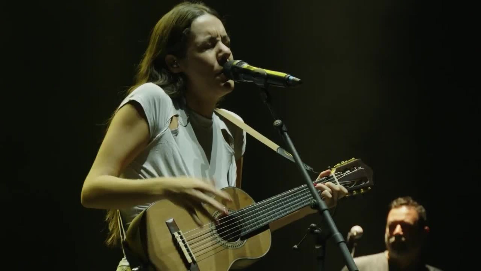 Natalia Lafourcade y Valeria Castro brillan en 'Starlite Occident' con alma y verdad