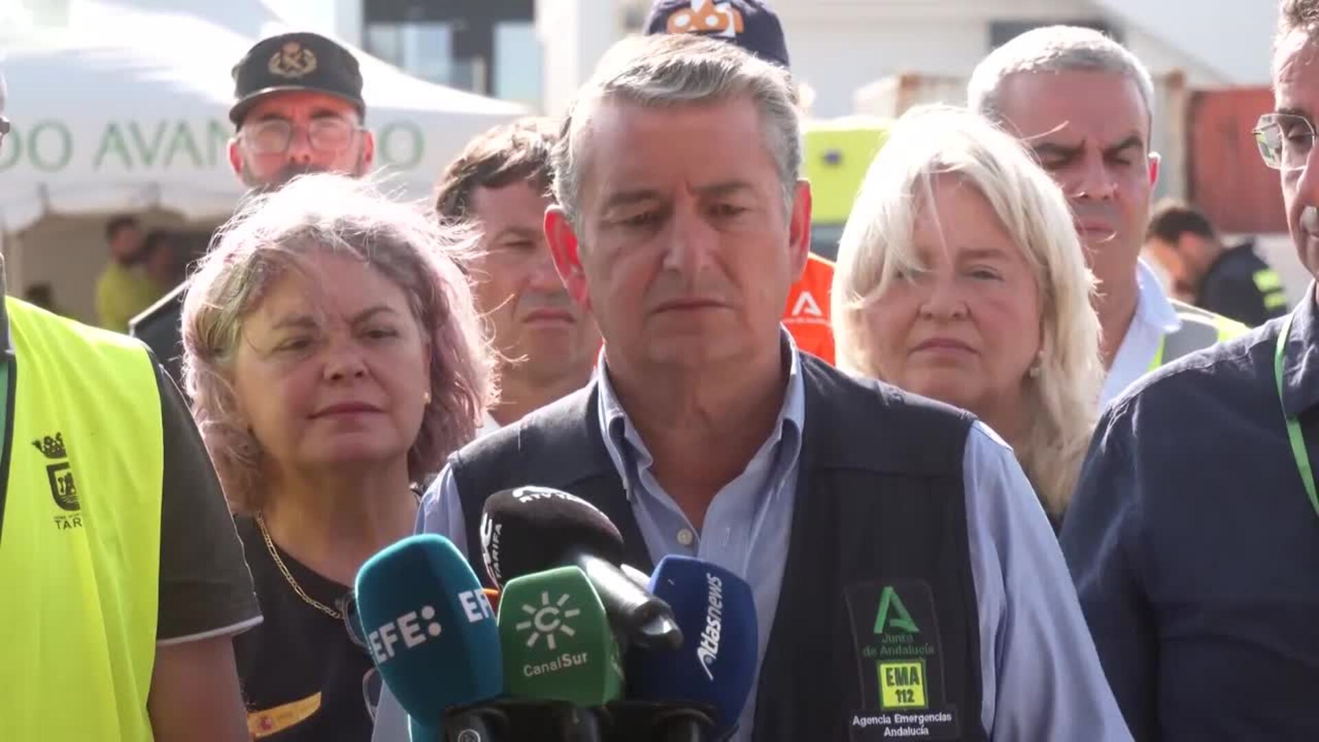 Se permite la vuelta selectiva de desalojados por el incendio de Tarifa (Cádiz)