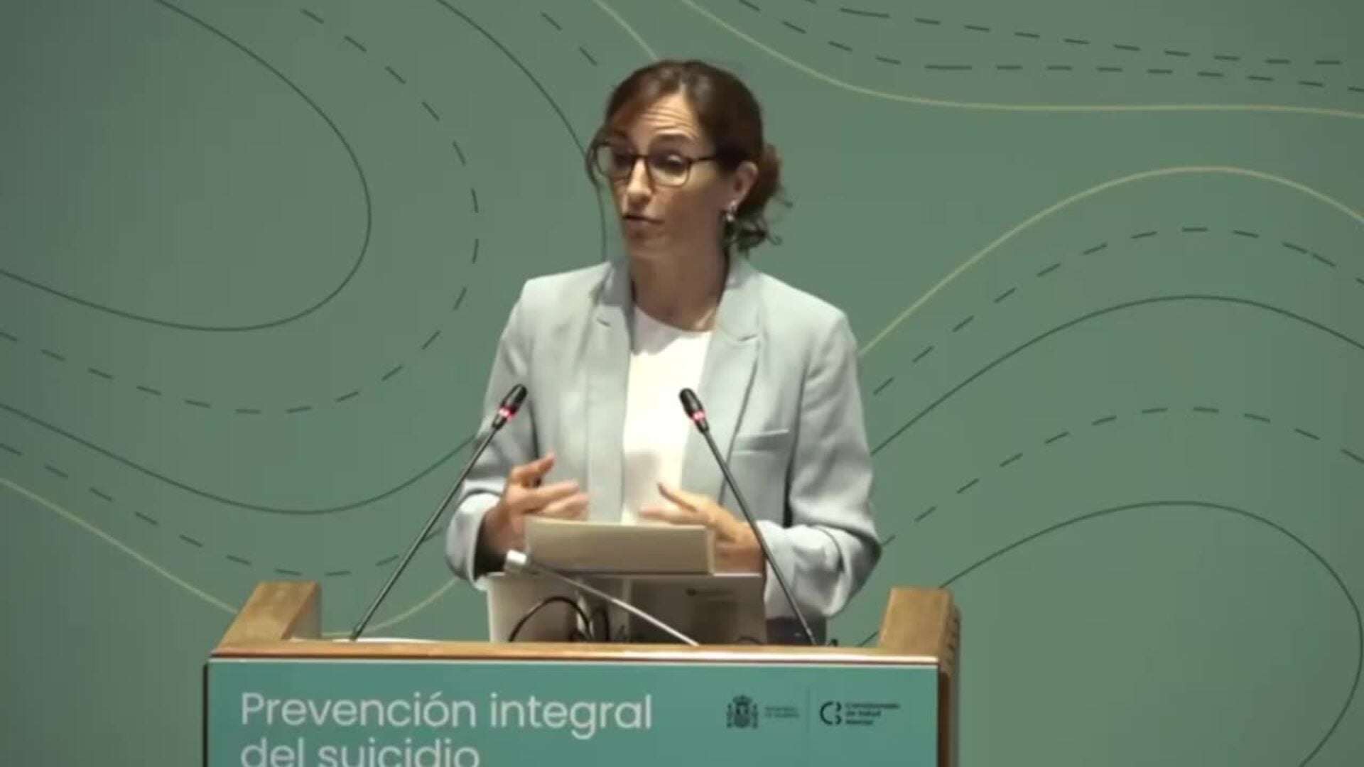 Mónica García resalta el "descenso esperanzador" de suicidios
