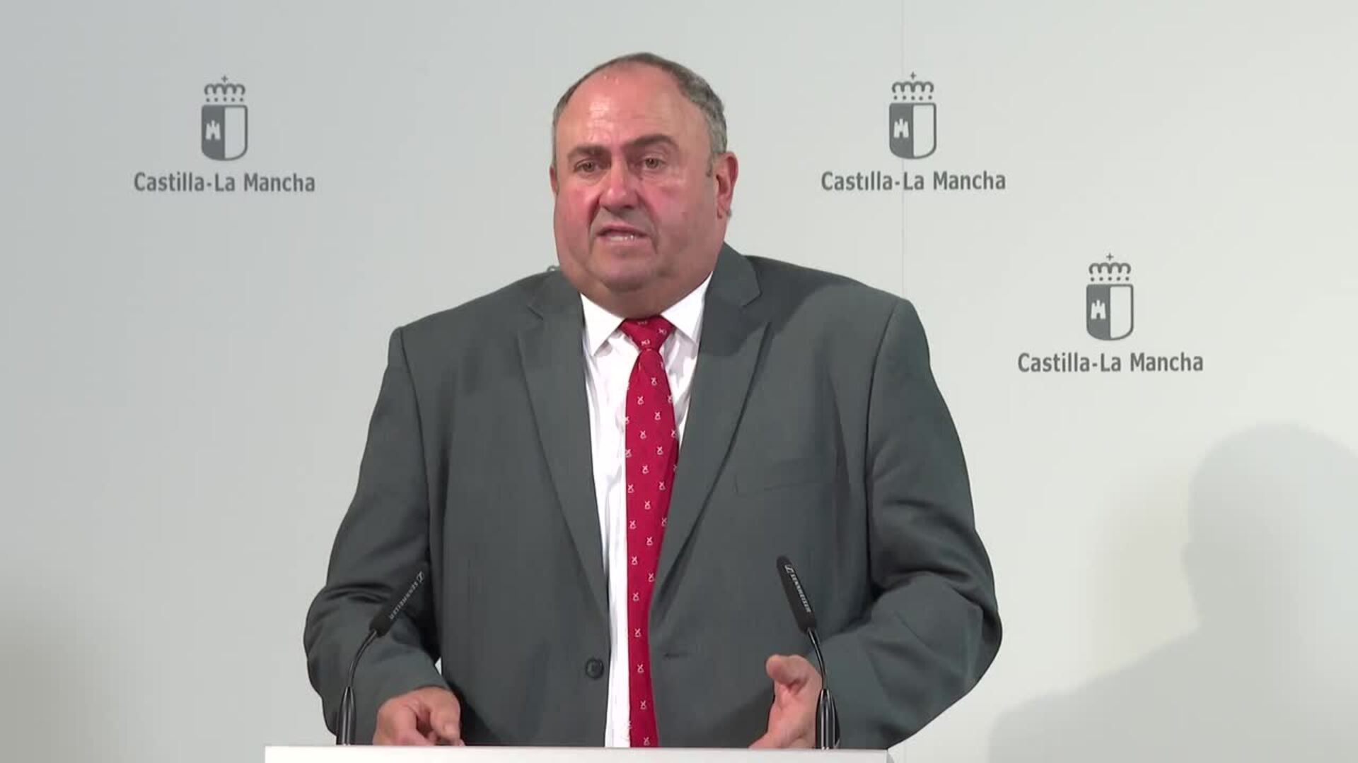 Lizán defiende la gestión de Junta en las ayudas por sequía