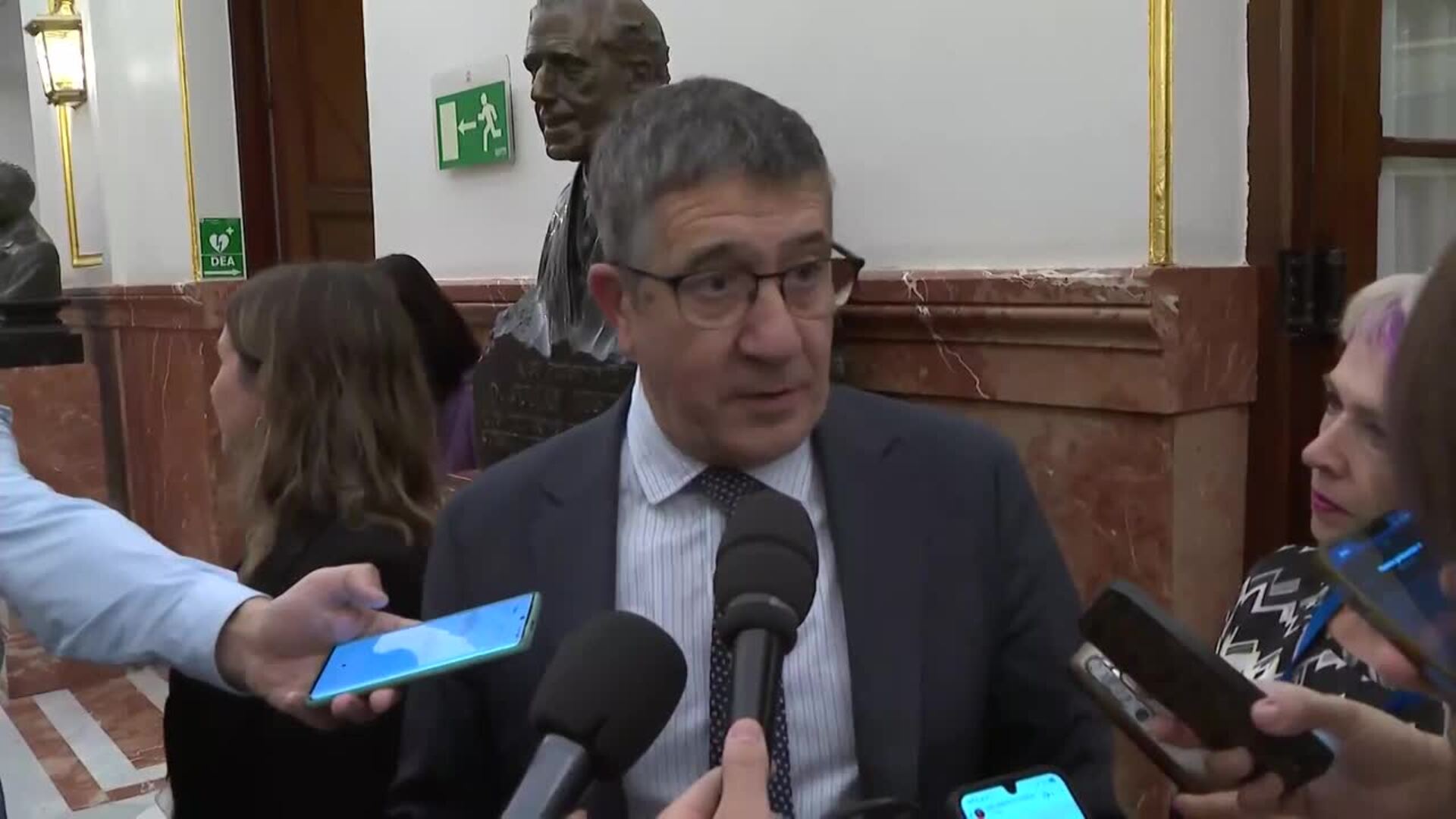 Patxi López afirma que la legislatura no está en tiempo muerto