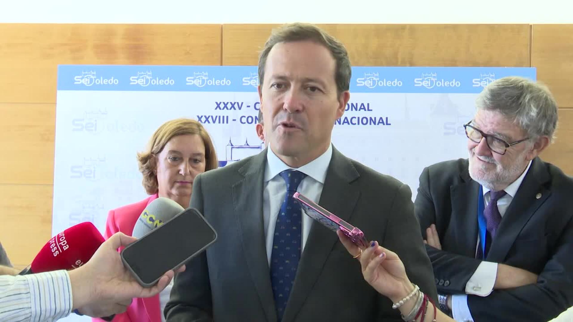 Velázquez no está preocupado por el pacto con Vox