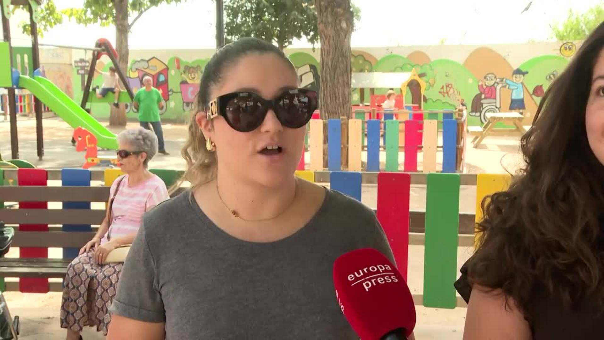 Valencia y otros municipios de la provincia suspenden clases este lunes ante la alerta roja