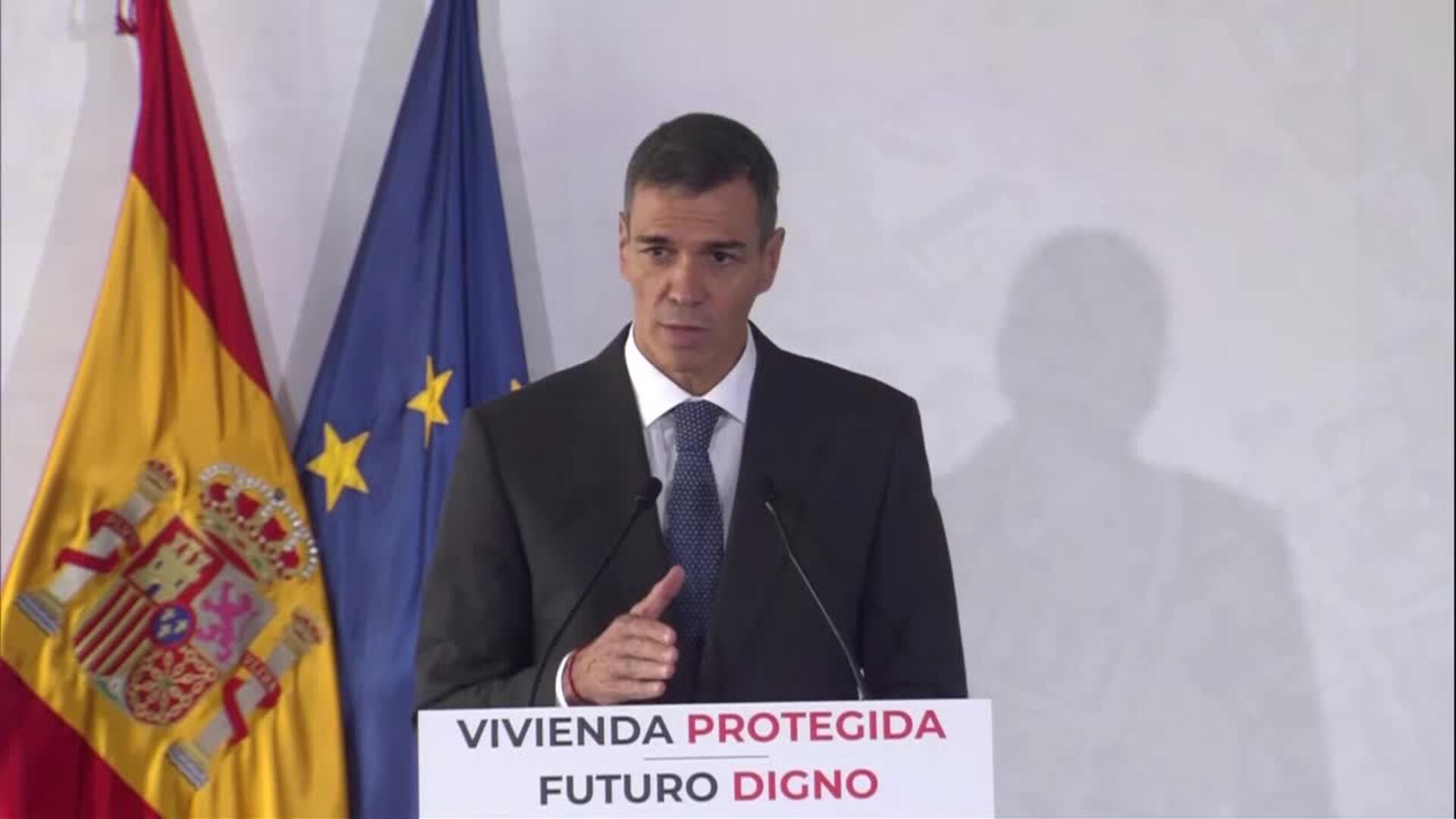 Sánchez insta a las CCAA y ayuntamientos a aplicar la Ley de Vivienda para bajar los precios