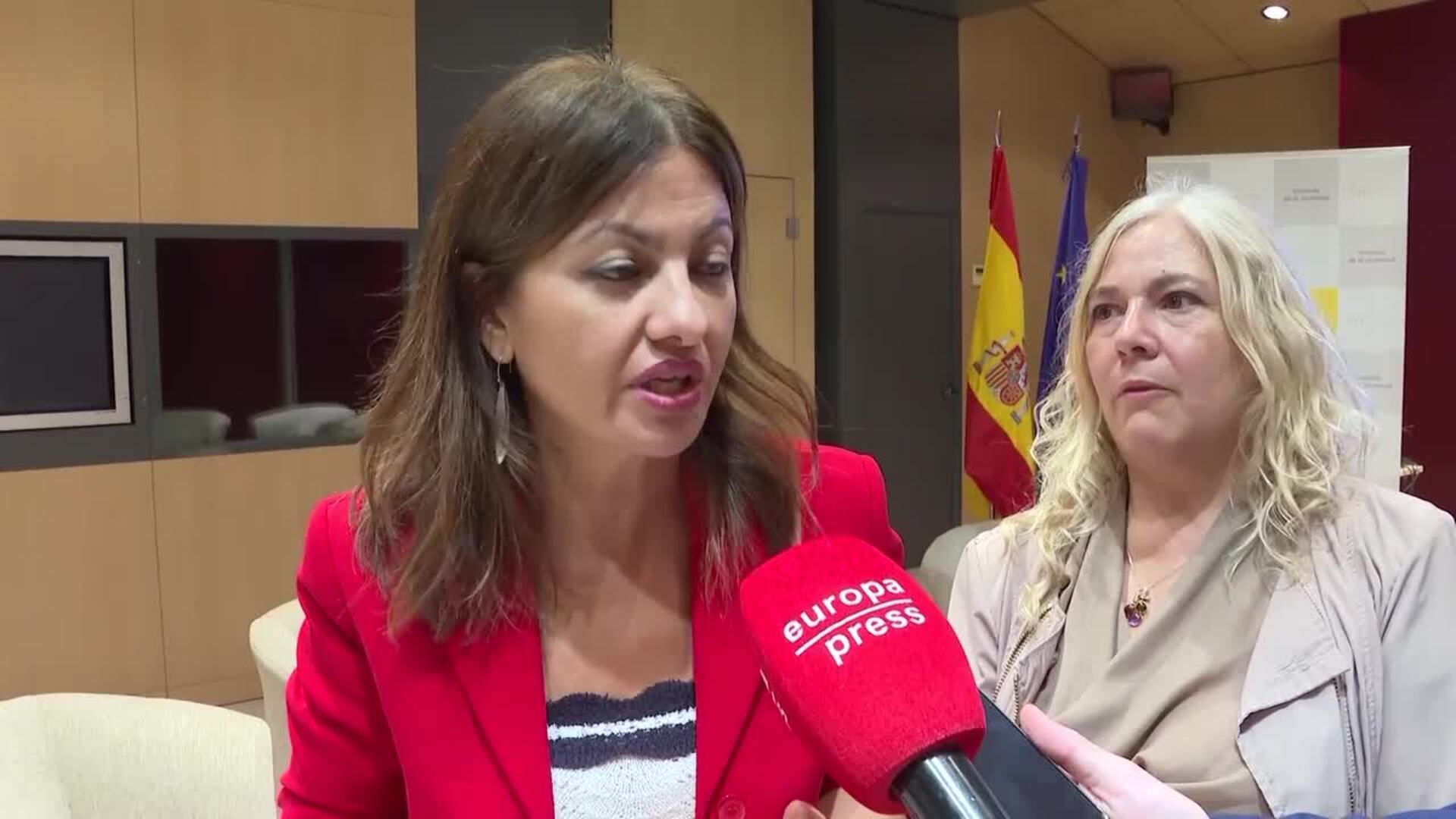 Rego defiende la reforma de la ley de protección a la infancia para "garantizar la escucha"