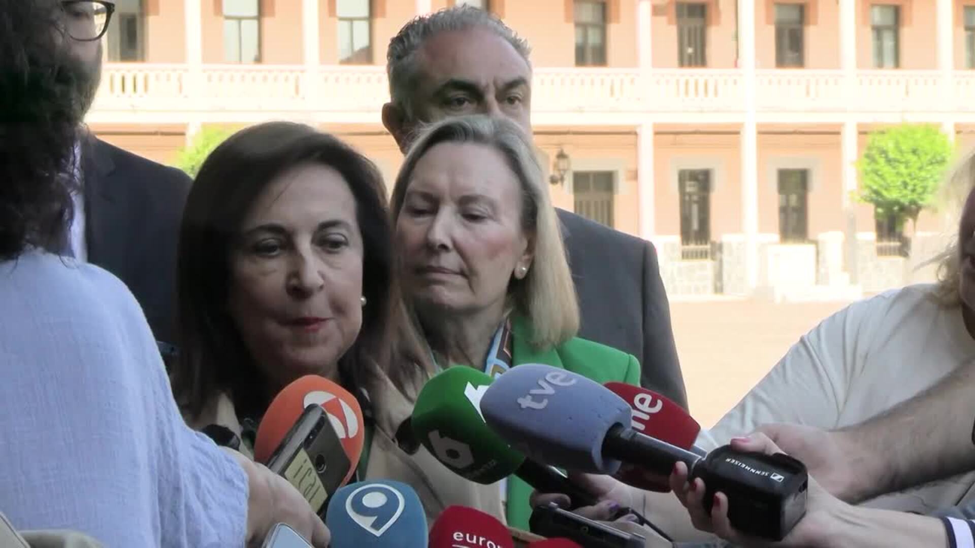 Margarita Robles cree que el acuerdo entre Israel y Hamás es "muy positivo"