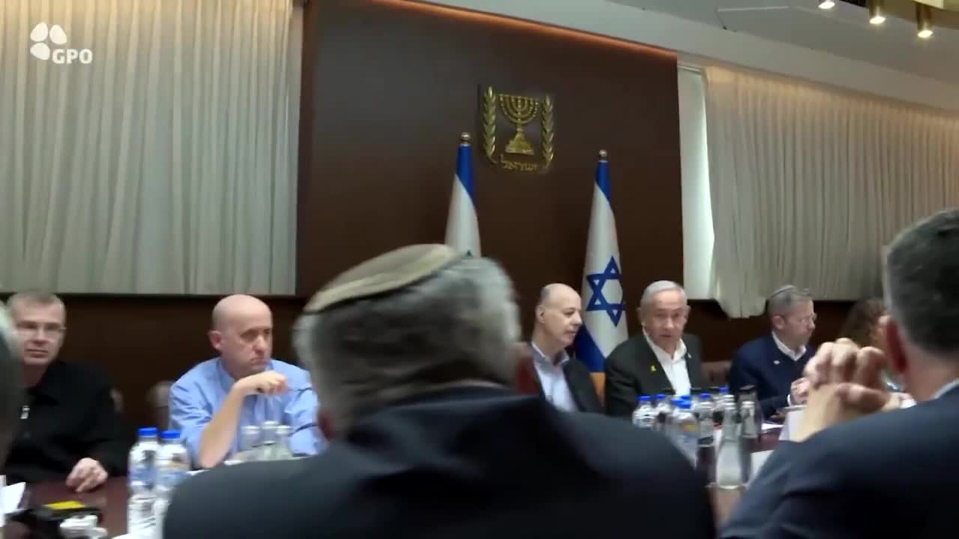 'Luz verde' al acuerdo para Gaza: Alto el fuego, rehenes y un último ataque de Israel