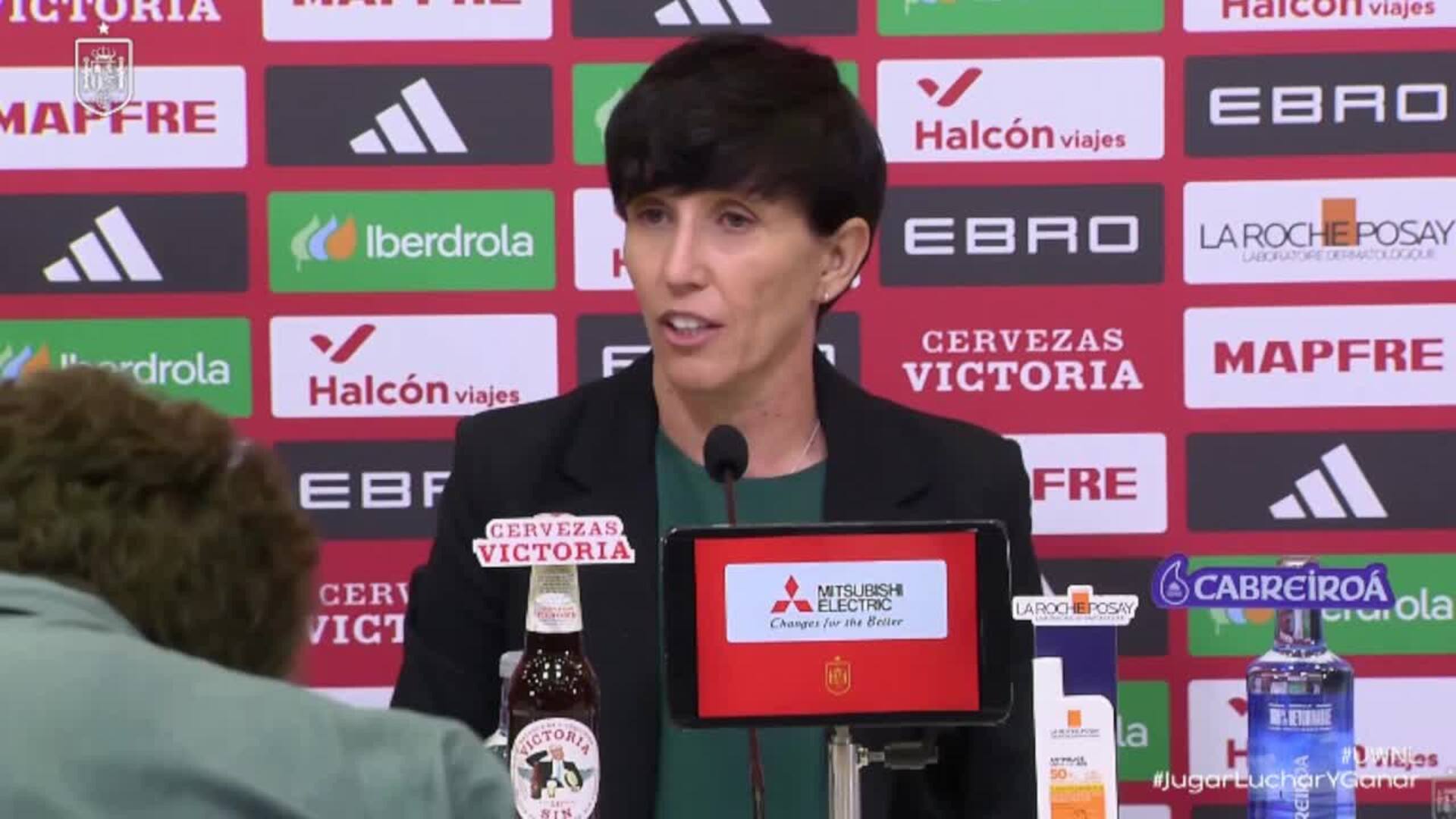Bermúdez: "Mapi León nos ha transmitido su ilusión por vestir la camiseta de España"