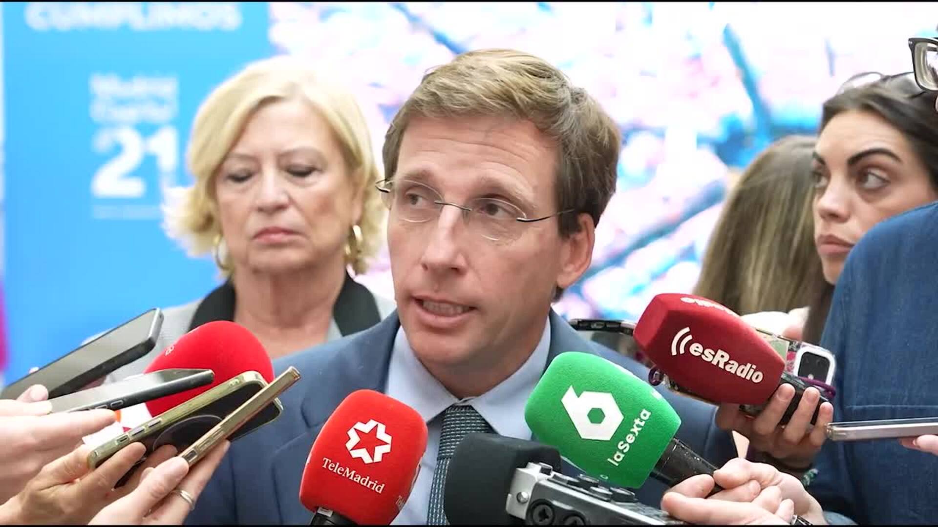 Almeida reprocha a ministra Saiz que "mientras se tomaba el té" se ría de los autónomos