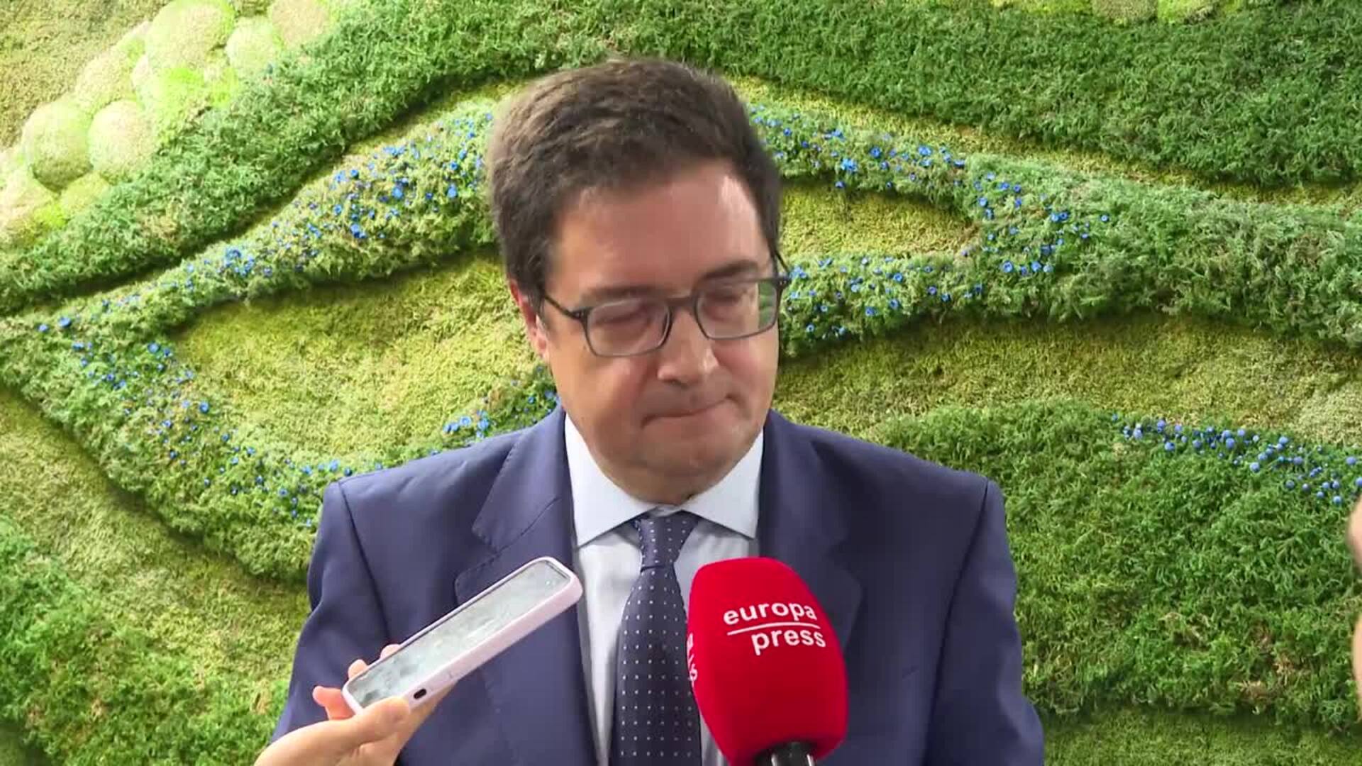Óscar López dice que hay un "Gobierno limpio" y seguirá negociando con todas las formaciones