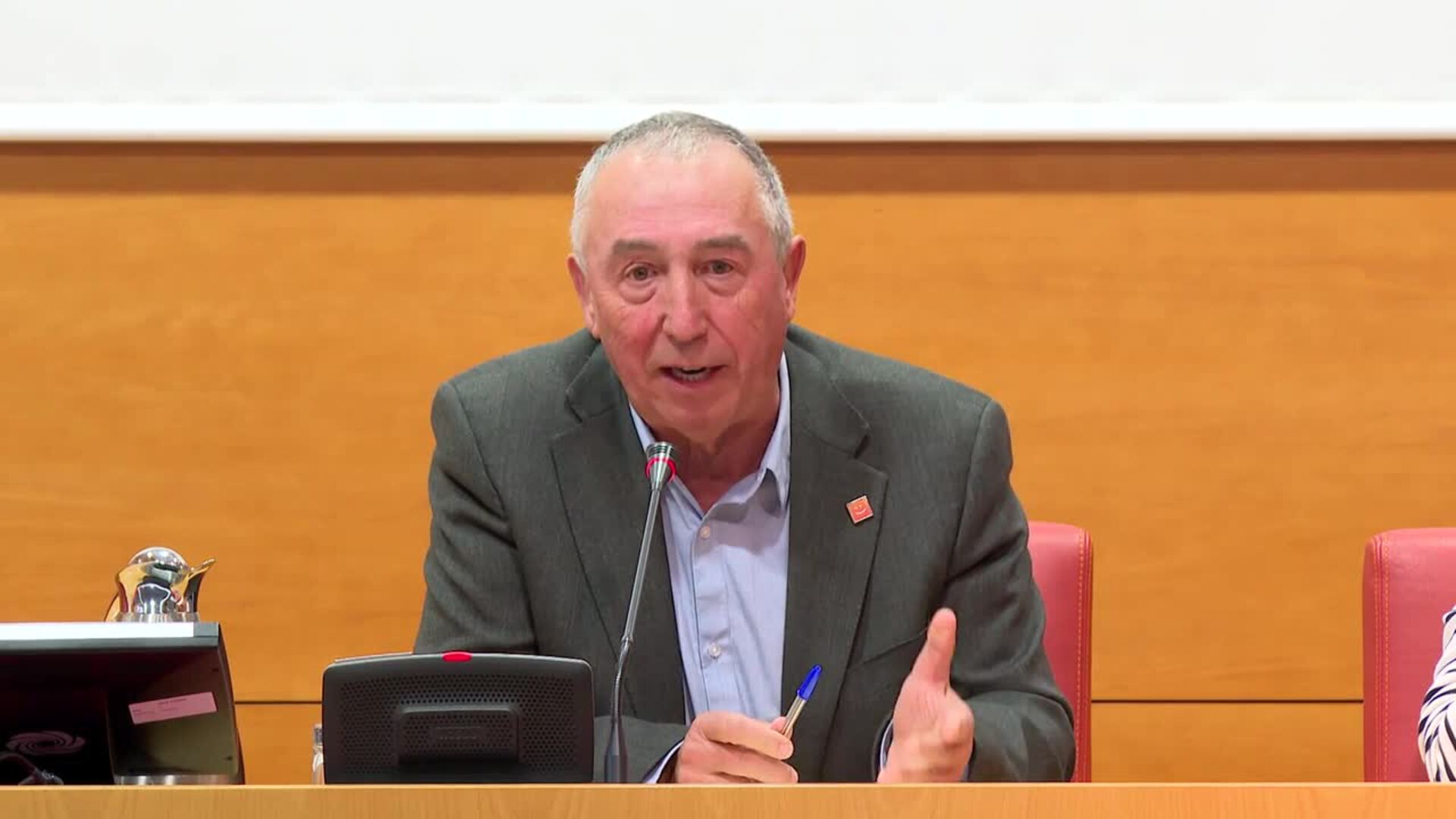 Compromís cree que Pérez Llorca es "cómplice" del president en funciones : "Es Juanfran Mazón"
