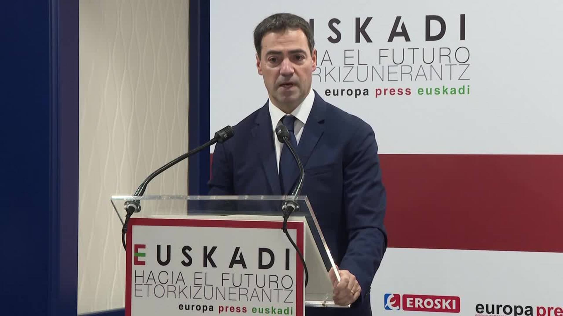 Pradales urge a Sánchez a culminar el Estatuto vasco antes de terminar el año