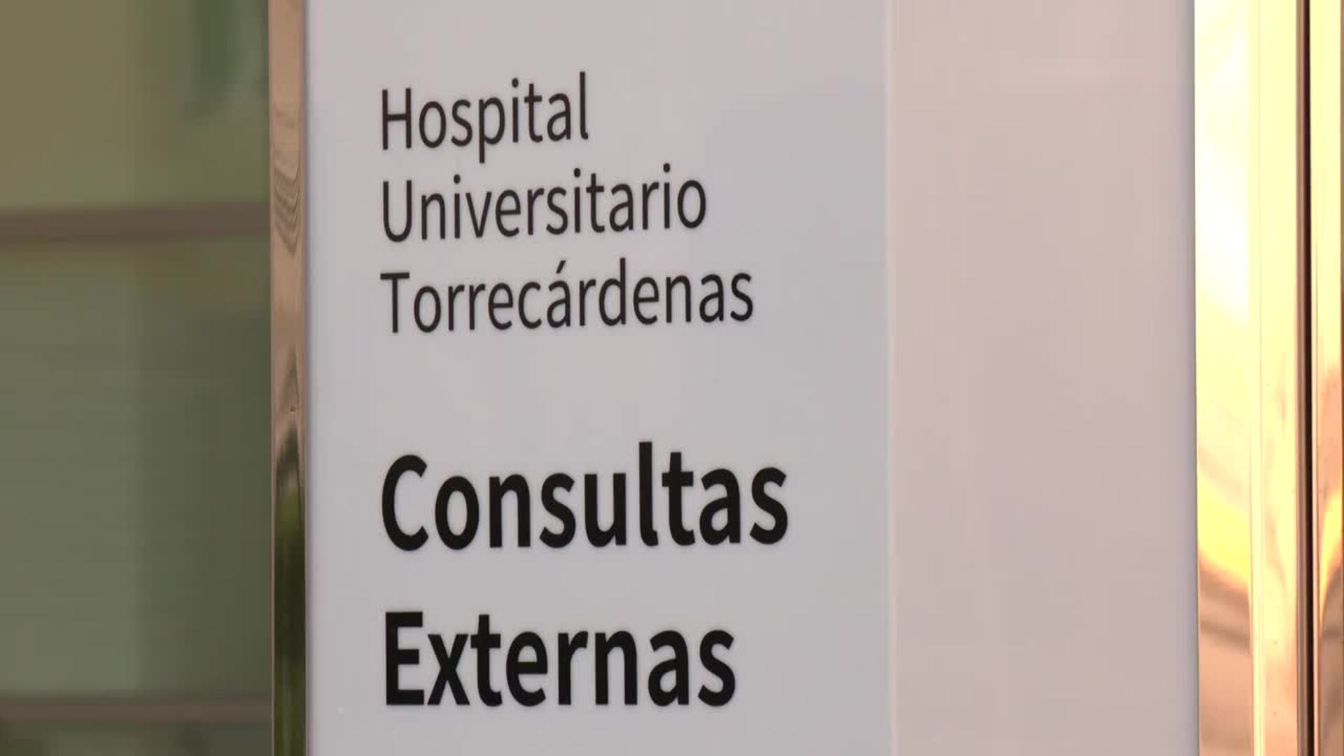 Sanz inaugura el Centro de Consultas, Diagnóstico y Tratamiento 'Bahía de Almería'