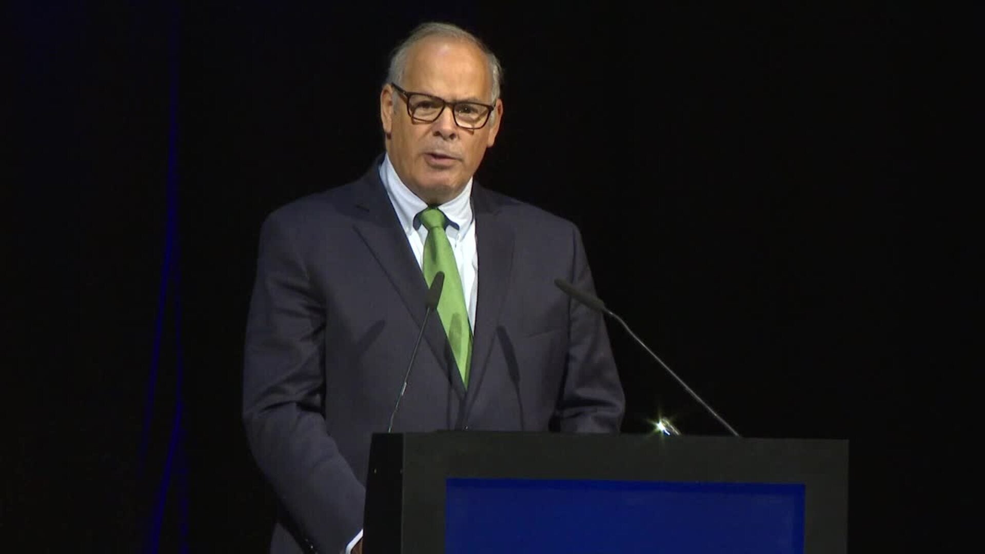 Iberdrola pide marcos normativos "predecibles" y agilizar procesos para invertir en redes