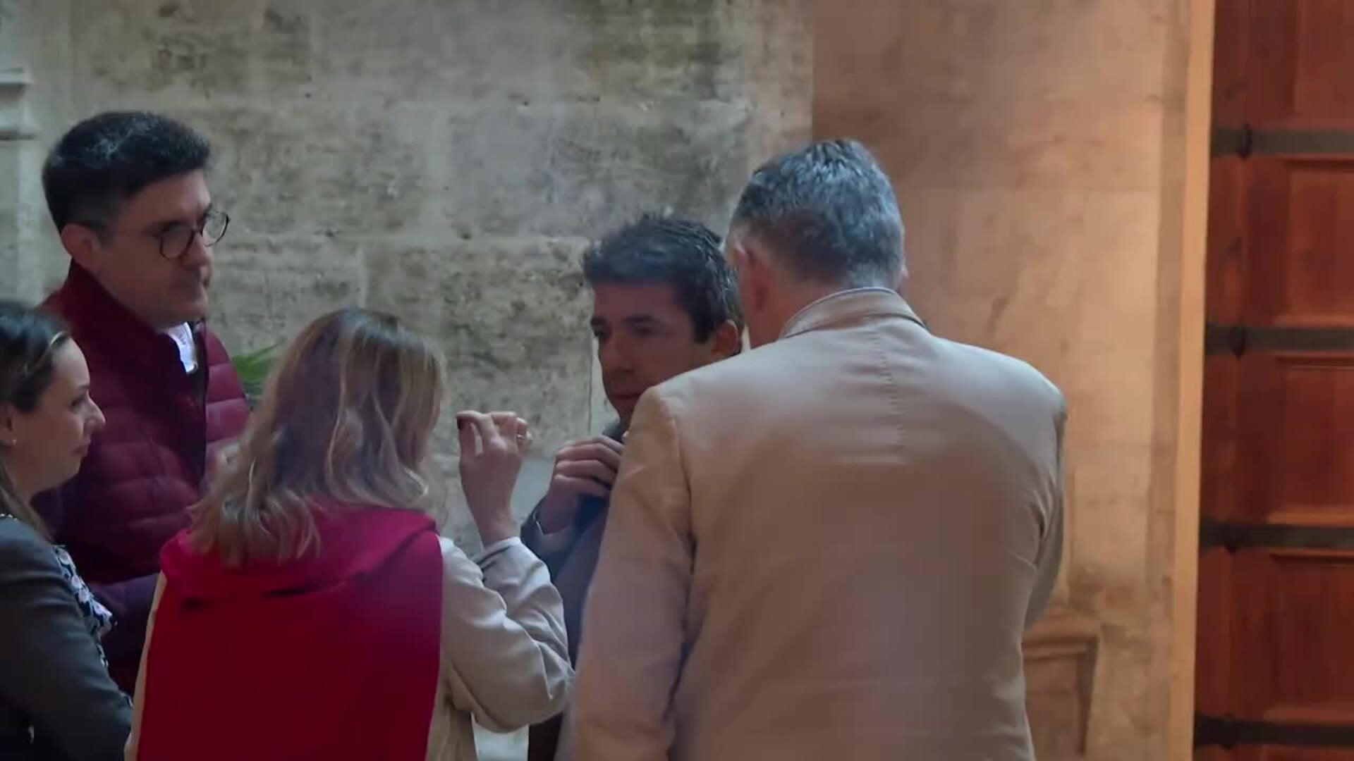 Mazón llega al Palau de la Generalitat para presidir el pleno del Consell