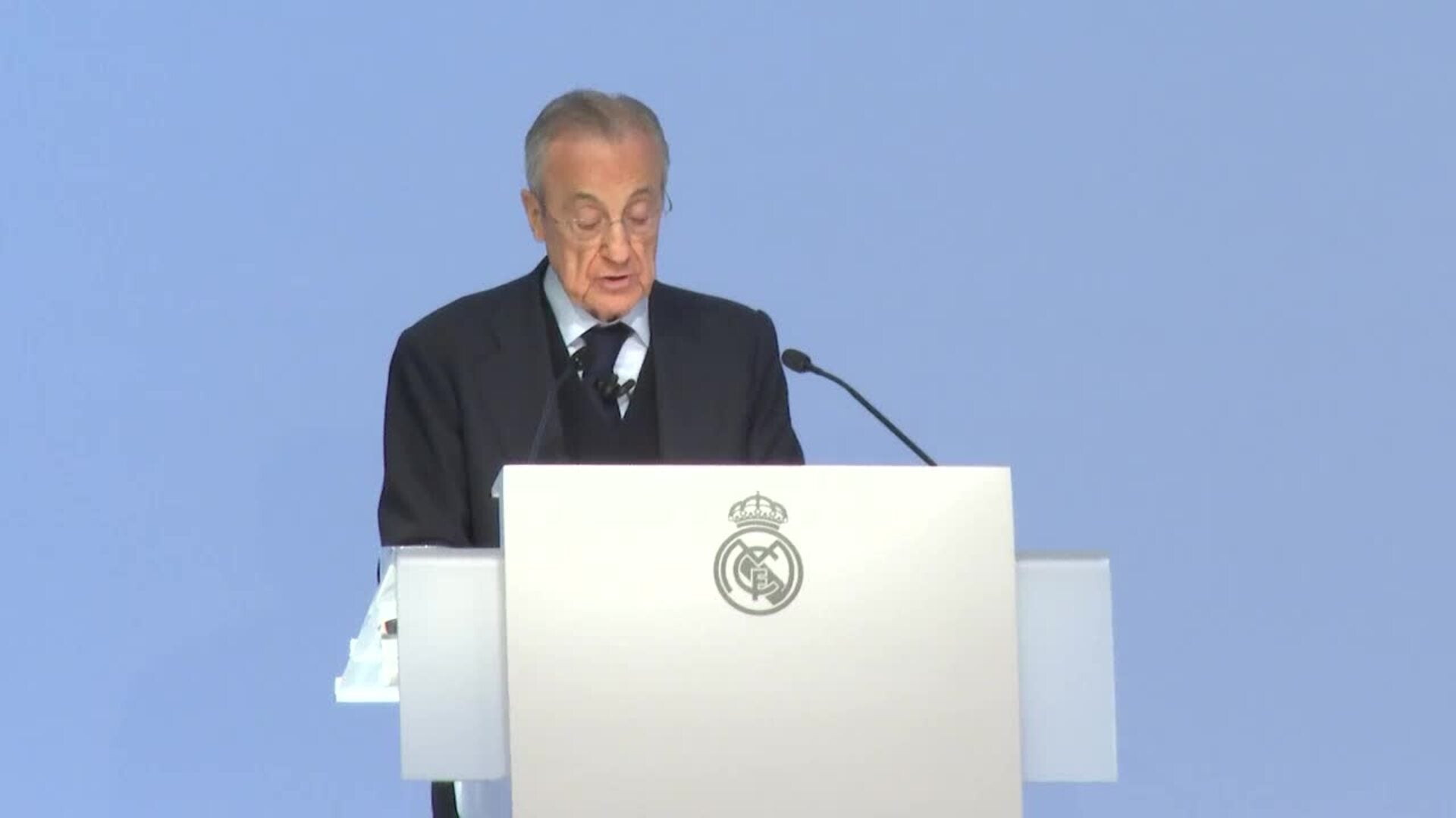 Florentino Pérez: "El calendario es cada vez más dañino para la salud de los futbolistas"