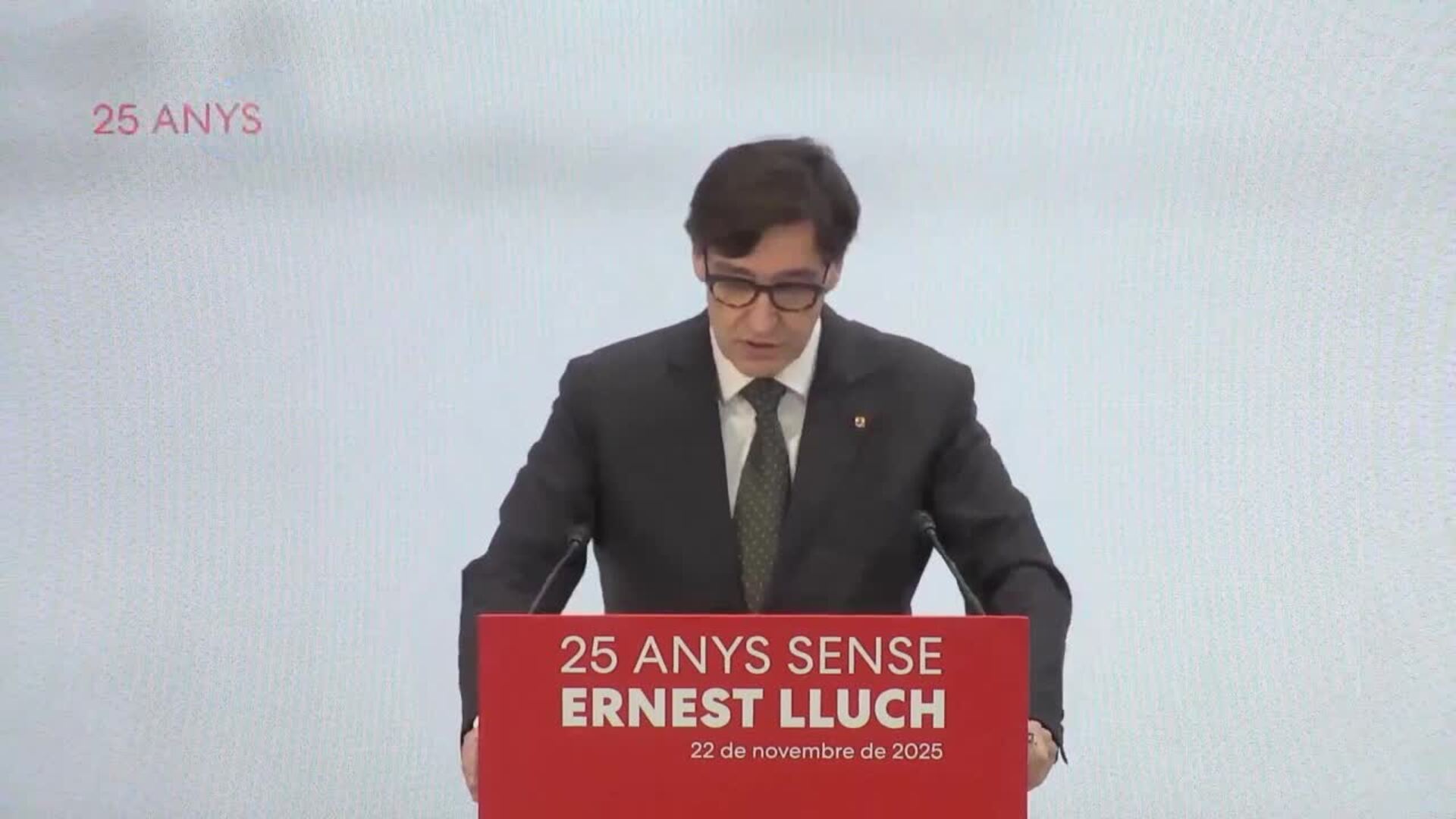 Illa reivindica a Ernest Lluch como "un referente moral que trasciende ideologías y siglas"