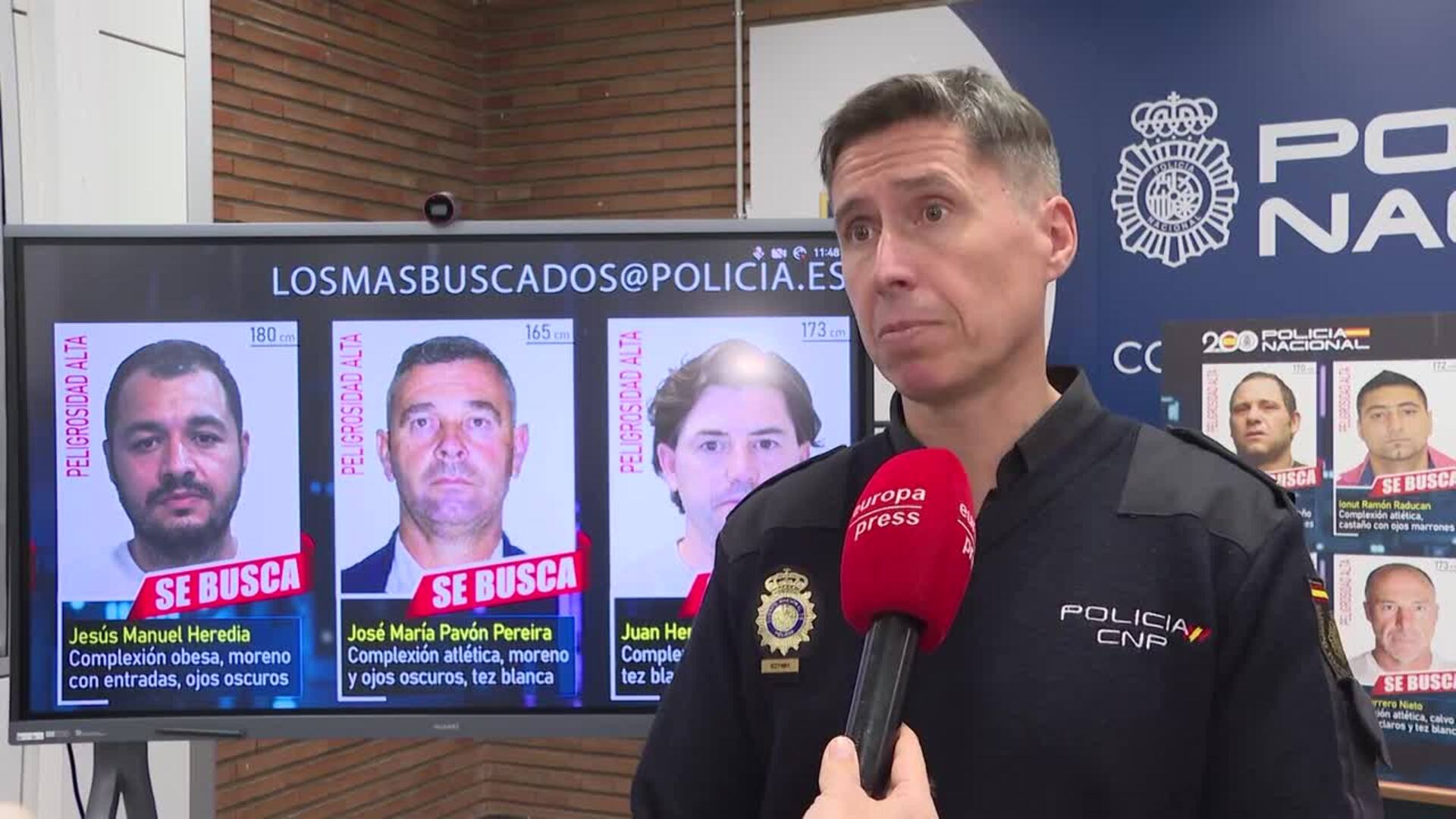 Un profesor que abusó de una alumna o jefes del 'narco' entre los 10 más buscados