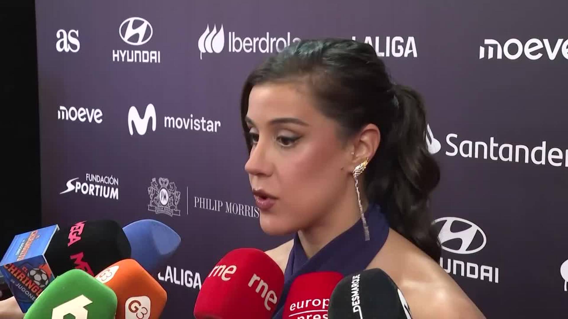 Carolina Marín asegura que la recuperación de su rodilla "va muy bien"