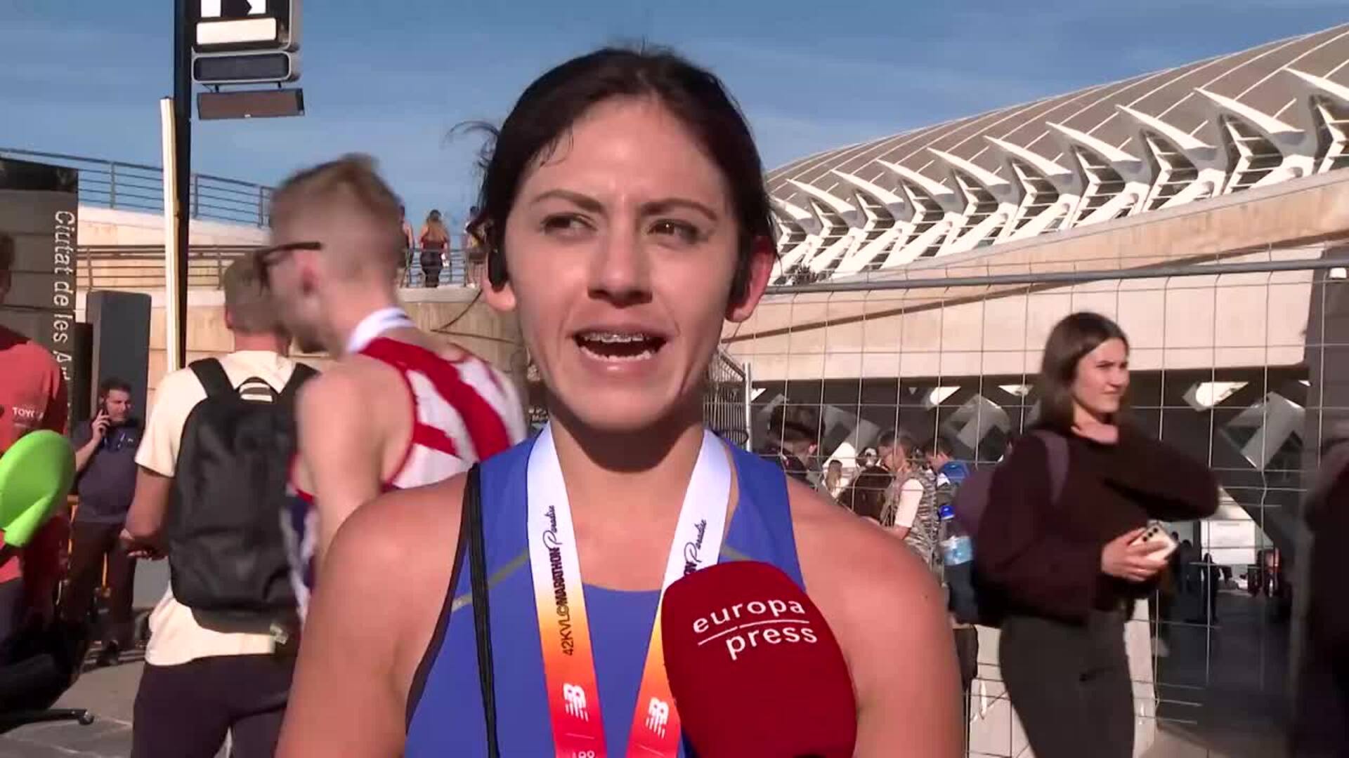 Ambientazo en la Maratón de Valencia 2025: "La animación es increíble"
