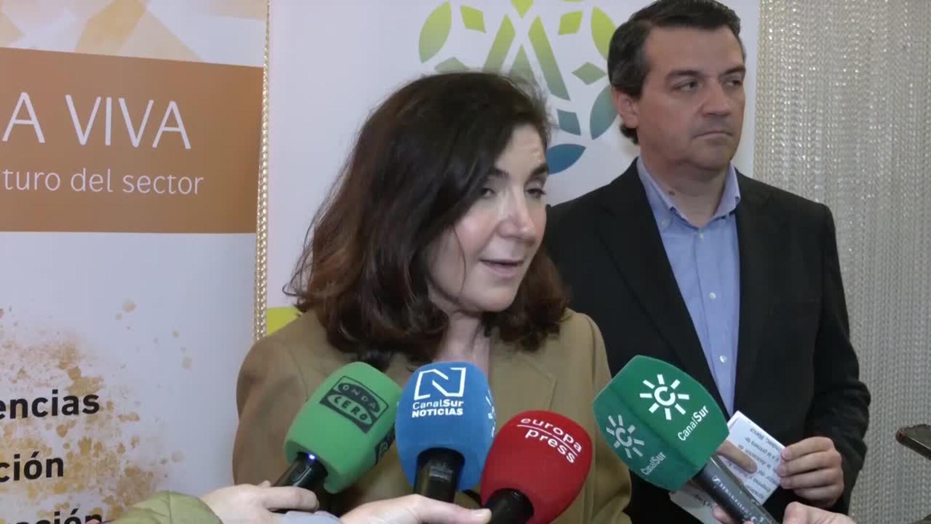 La consejera de Empleo destaca el impulso de la Junta al futuro del sector joyero andaluz