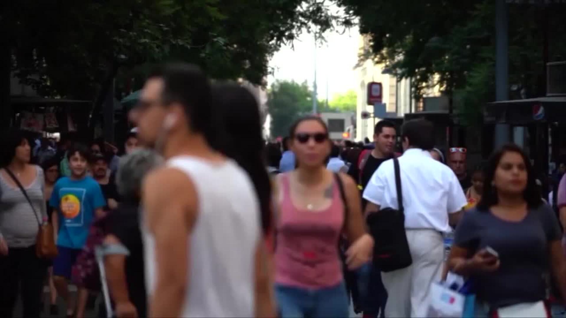 Los chilenos votan en la segunda vuelta de las elecciones presidenciales