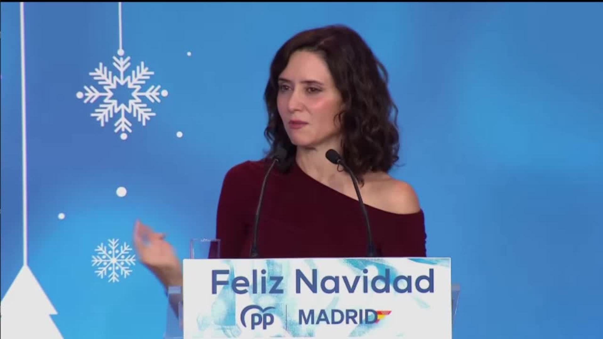 Ayuso asegura que "desgobierna una mafia" que quiere "desmembrar" España