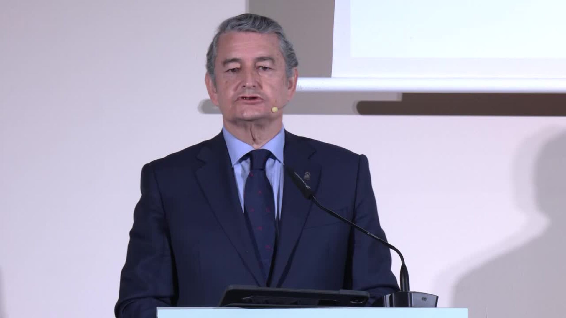 Sanz destaca la próxima aprobación de la estrategia de salud digital, con 316 millones